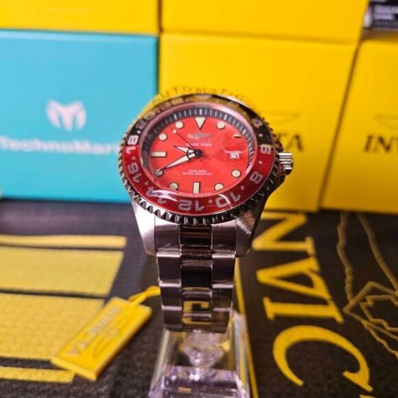 Invicta Grand Diver Automatic Watch – Red Dial / Stainless Steel 300M WR - Picture 3 of 8